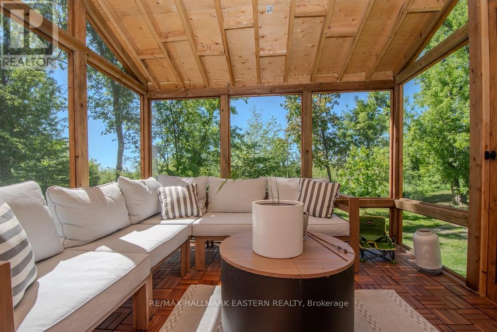 2279 PIGEON LAKE ROAD - 27
