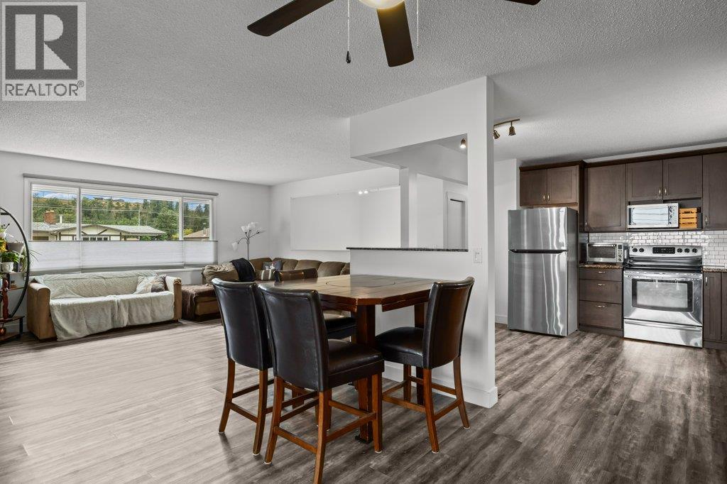  900 Hickory Road, Kelowna