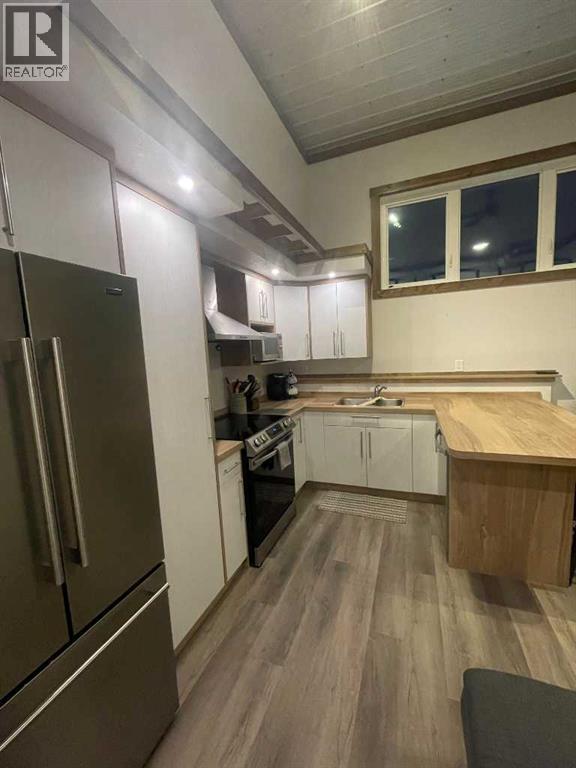 5006 50 Avenue — photo 34