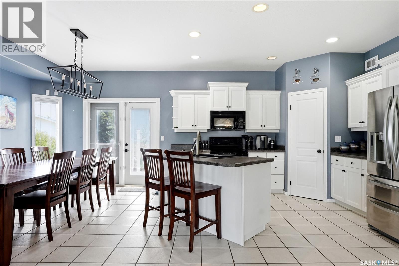 206 Carr LANE - 11