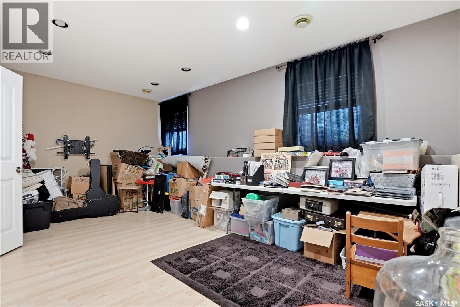206 Carr LANE - 32
