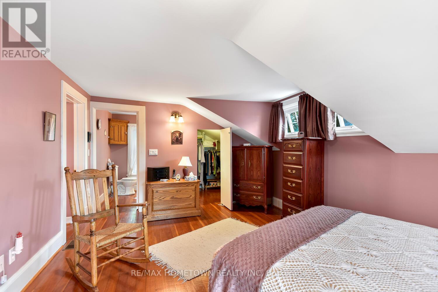 92 WATER STREET E