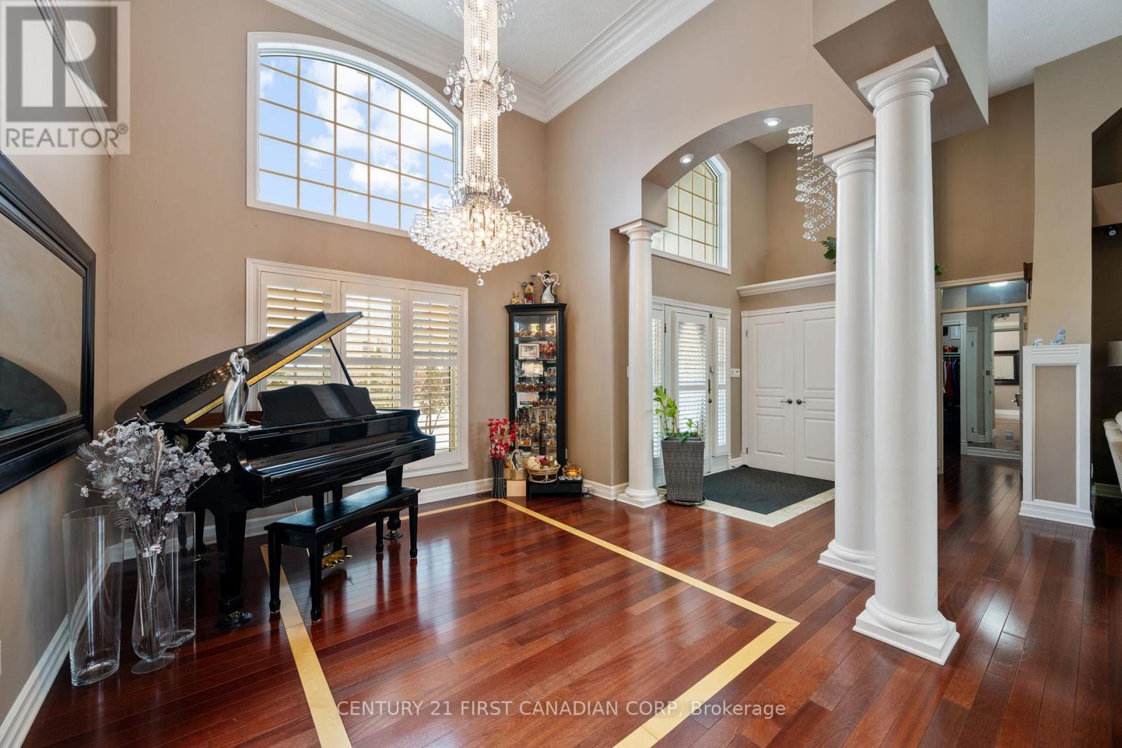 7 EDWIN DRIVE - 22