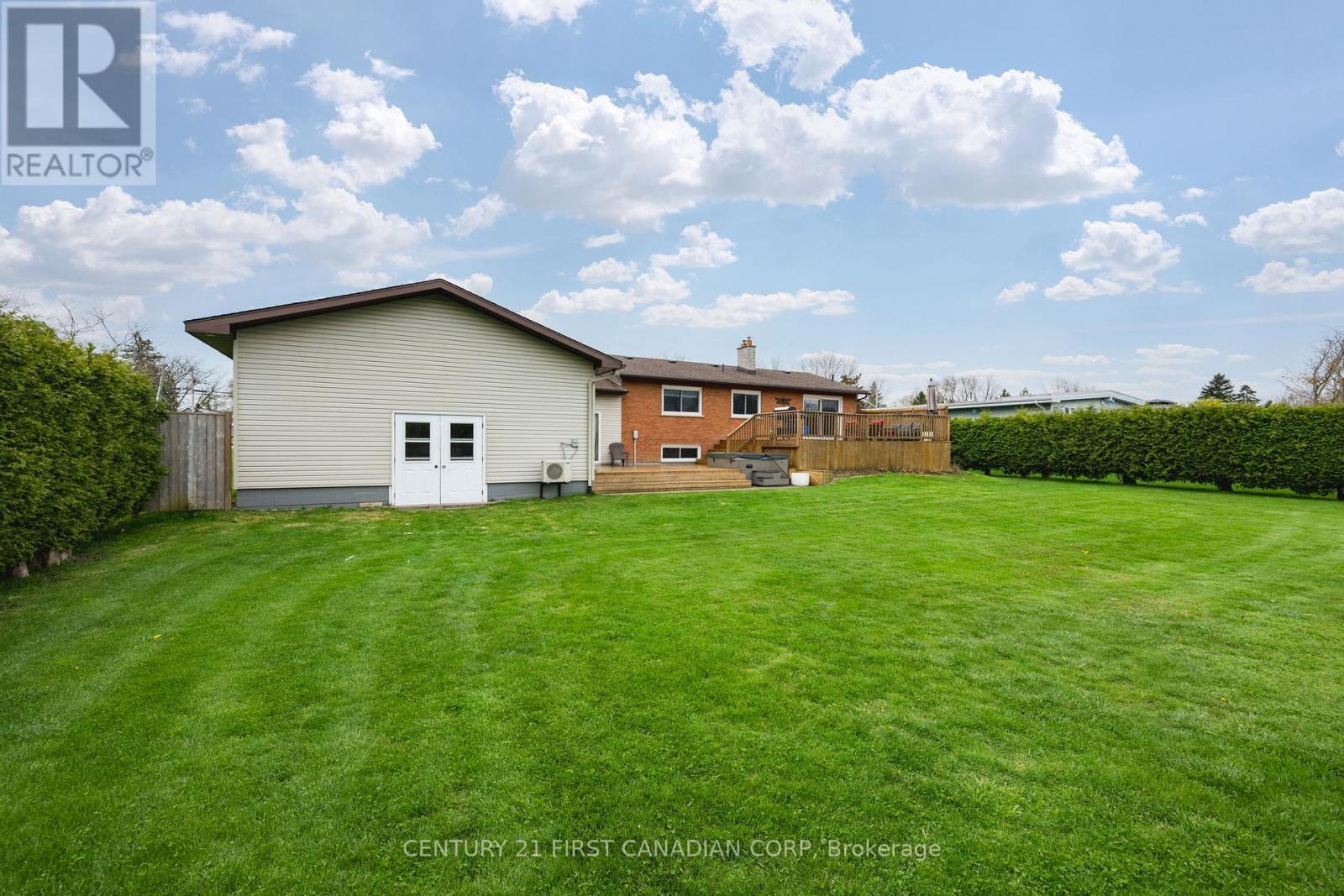 2720 CATHERINE STREET - Image 35