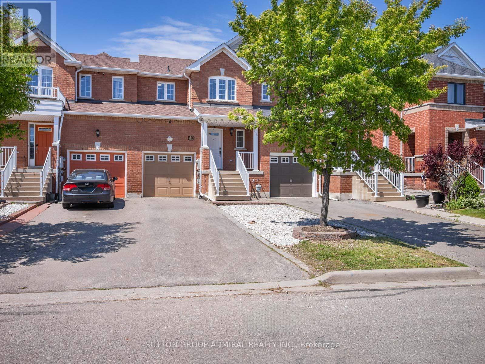 Listing photo of 49 LINDENSHIRE AVENUE