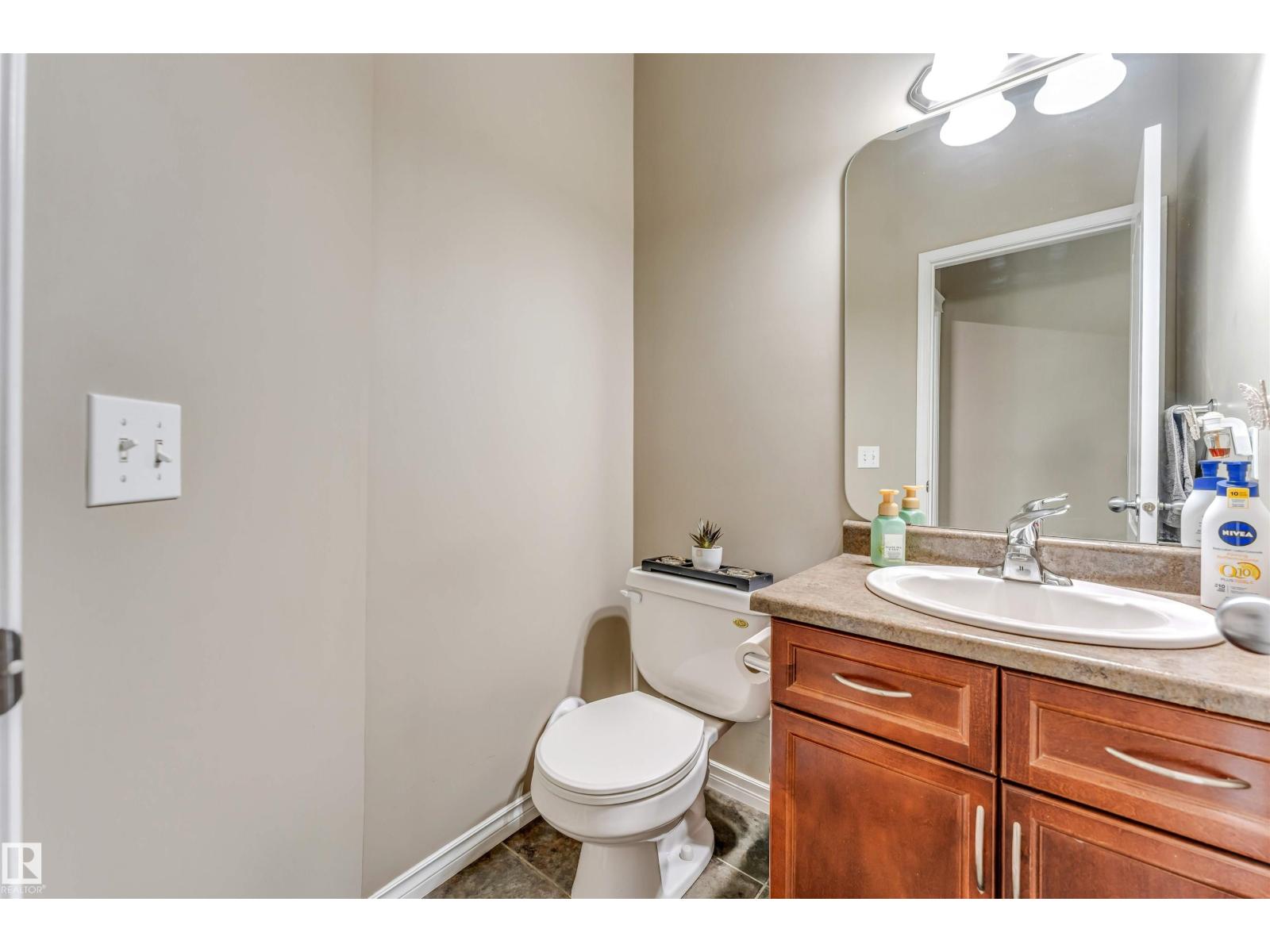 143 ELLINGTON CR — photo 15