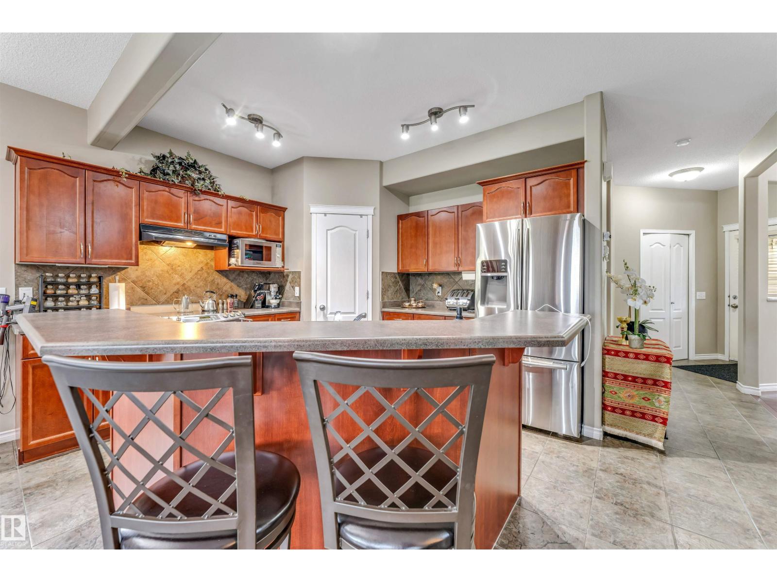 143 ELLINGTON CR — photo 22