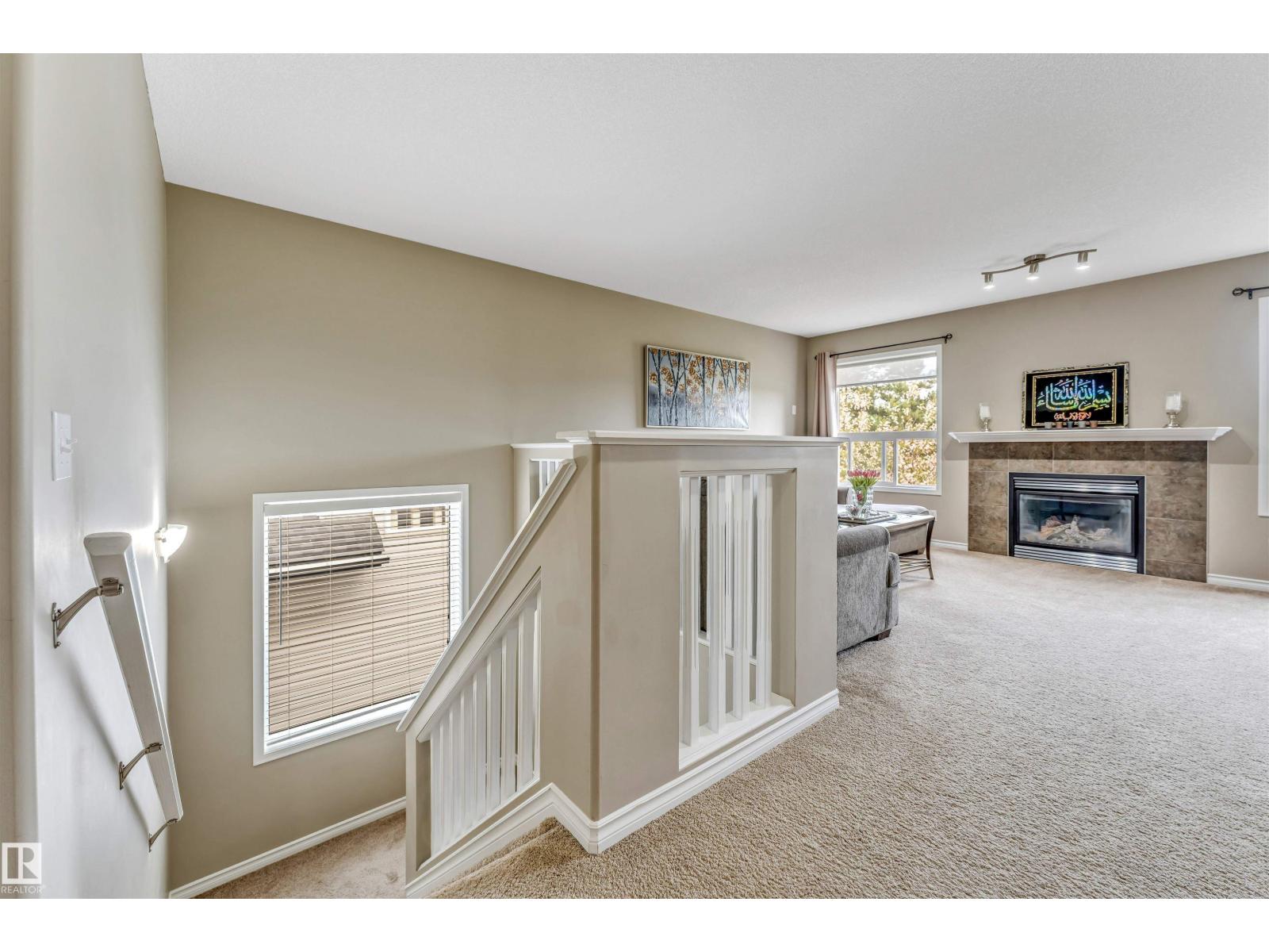 143 ELLINGTON CR — photo 31