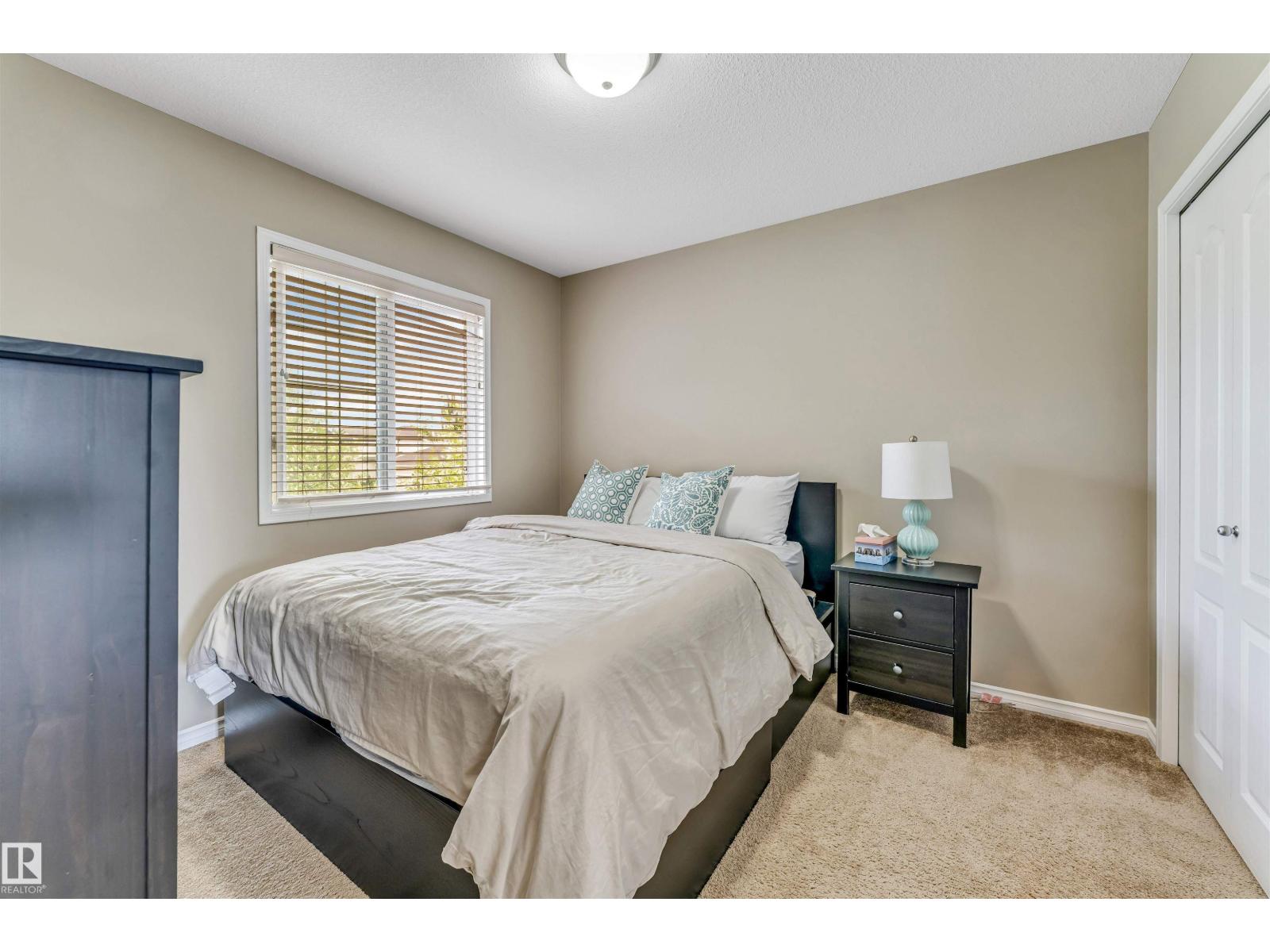 143 ELLINGTON CR — photo 32