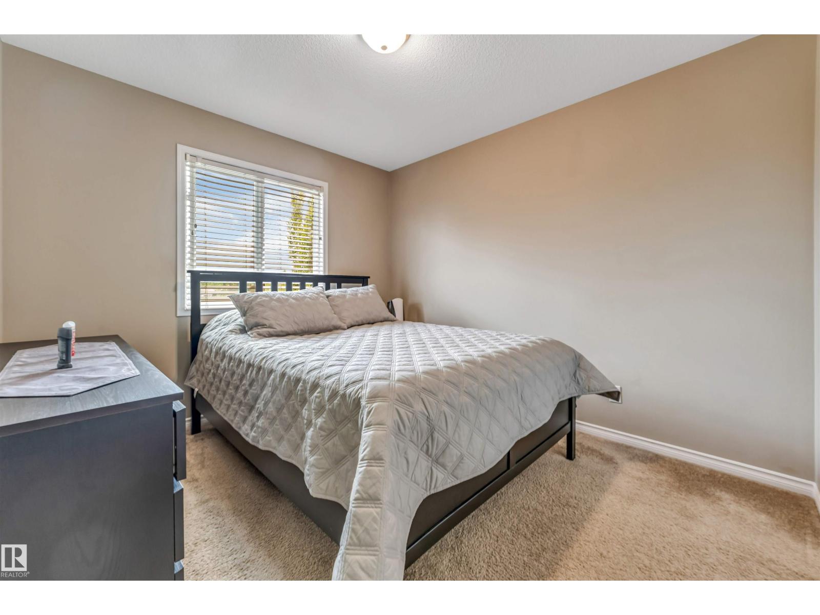 143 ELLINGTON CR — photo 44