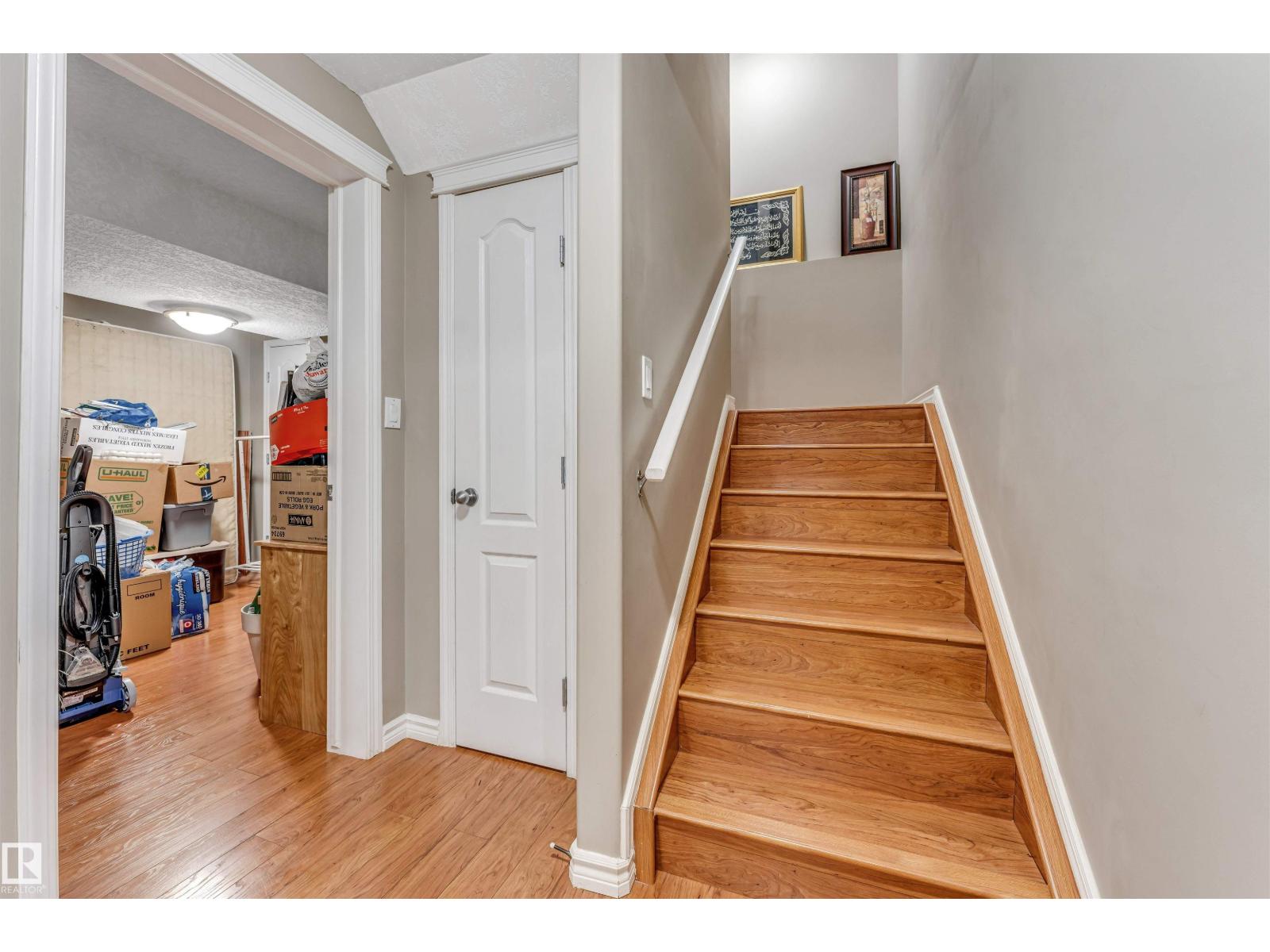 143 ELLINGTON CR — photo 45