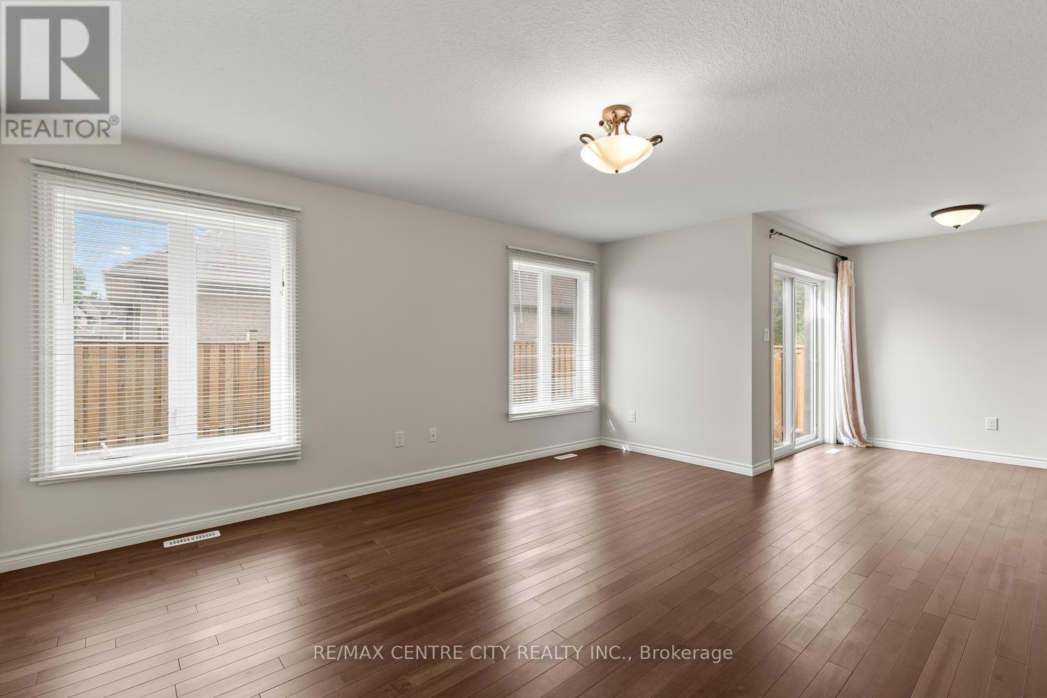 657 TENNENT AVENUE - 18