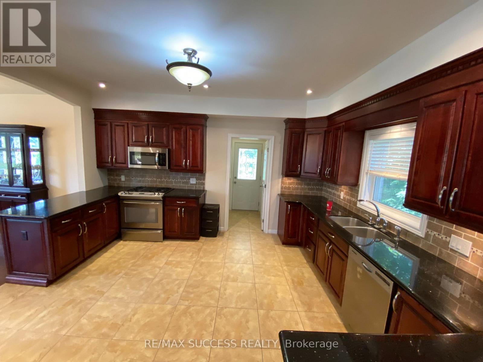 4 PALMER STREET - 11