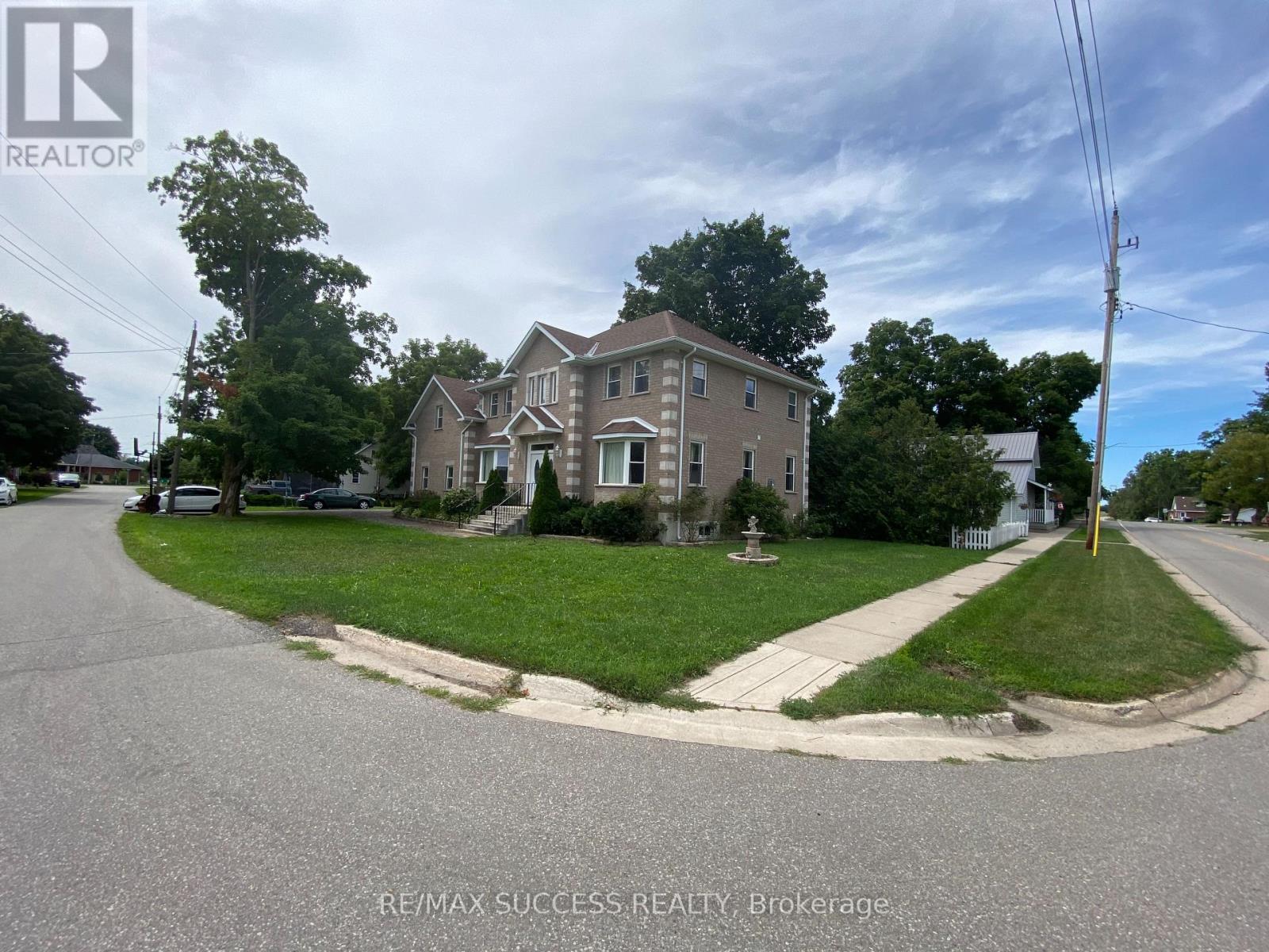 4 PALMER STREET - 2