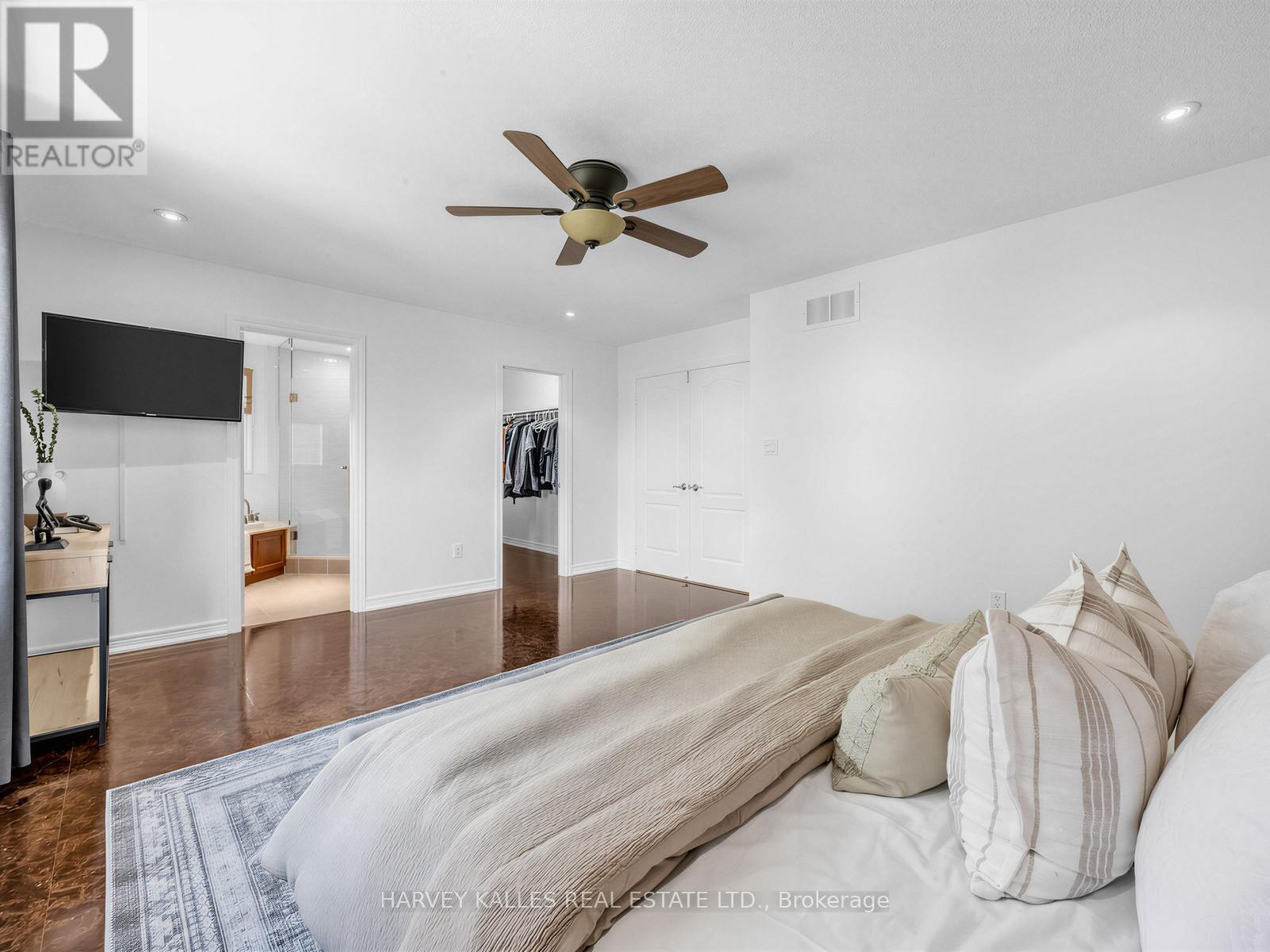 1636 GLENBOURNE DRIVE - 11