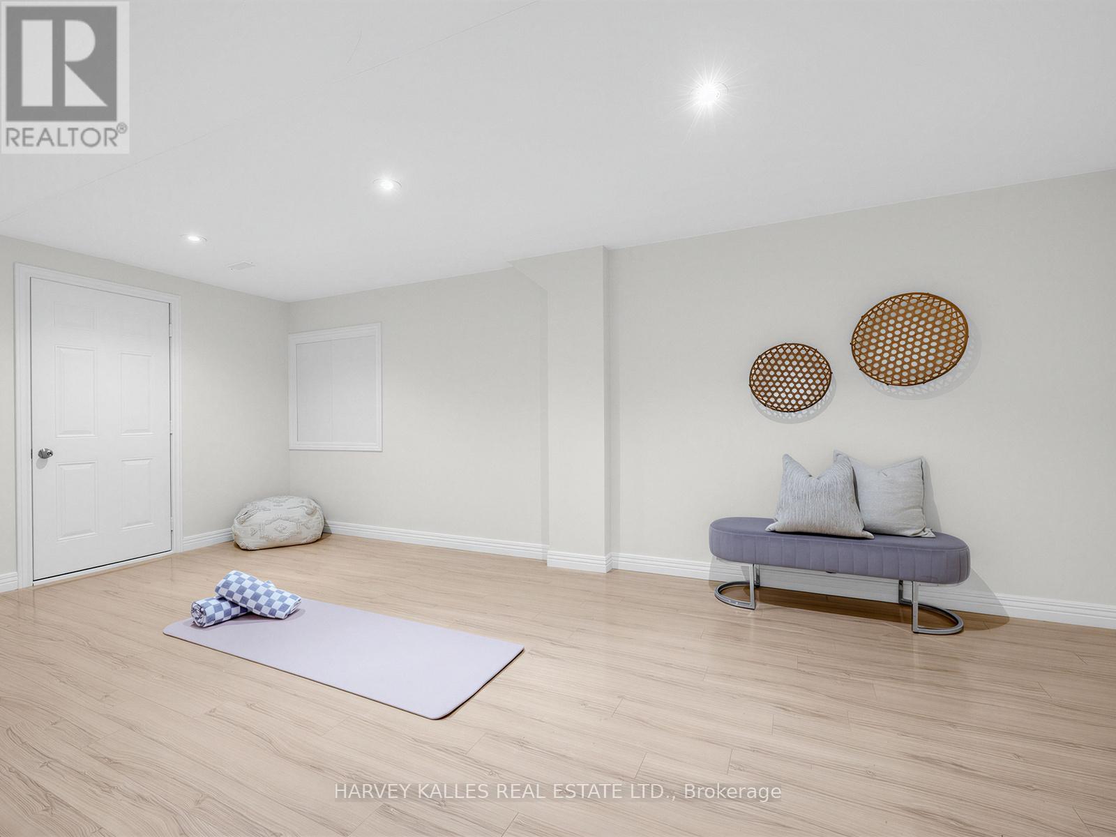 1636 GLENBOURNE DRIVE - 18