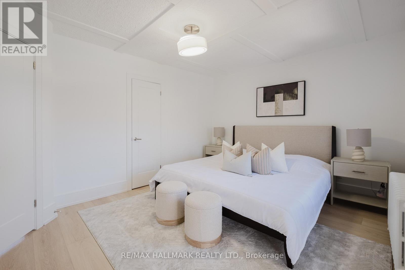 18 GLEN STEWART AVENUE - 16