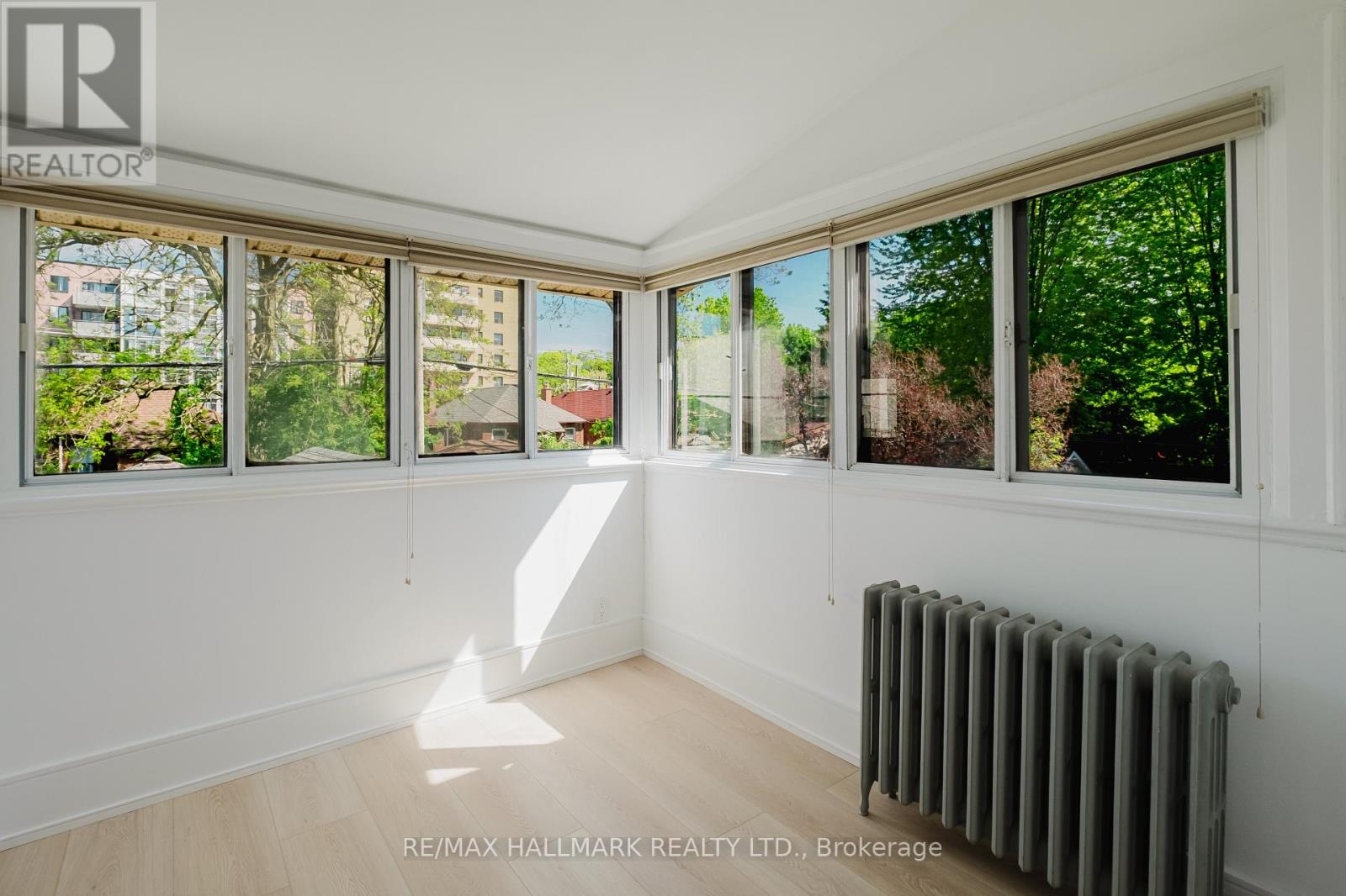 18 GLEN STEWART AVENUE - 17