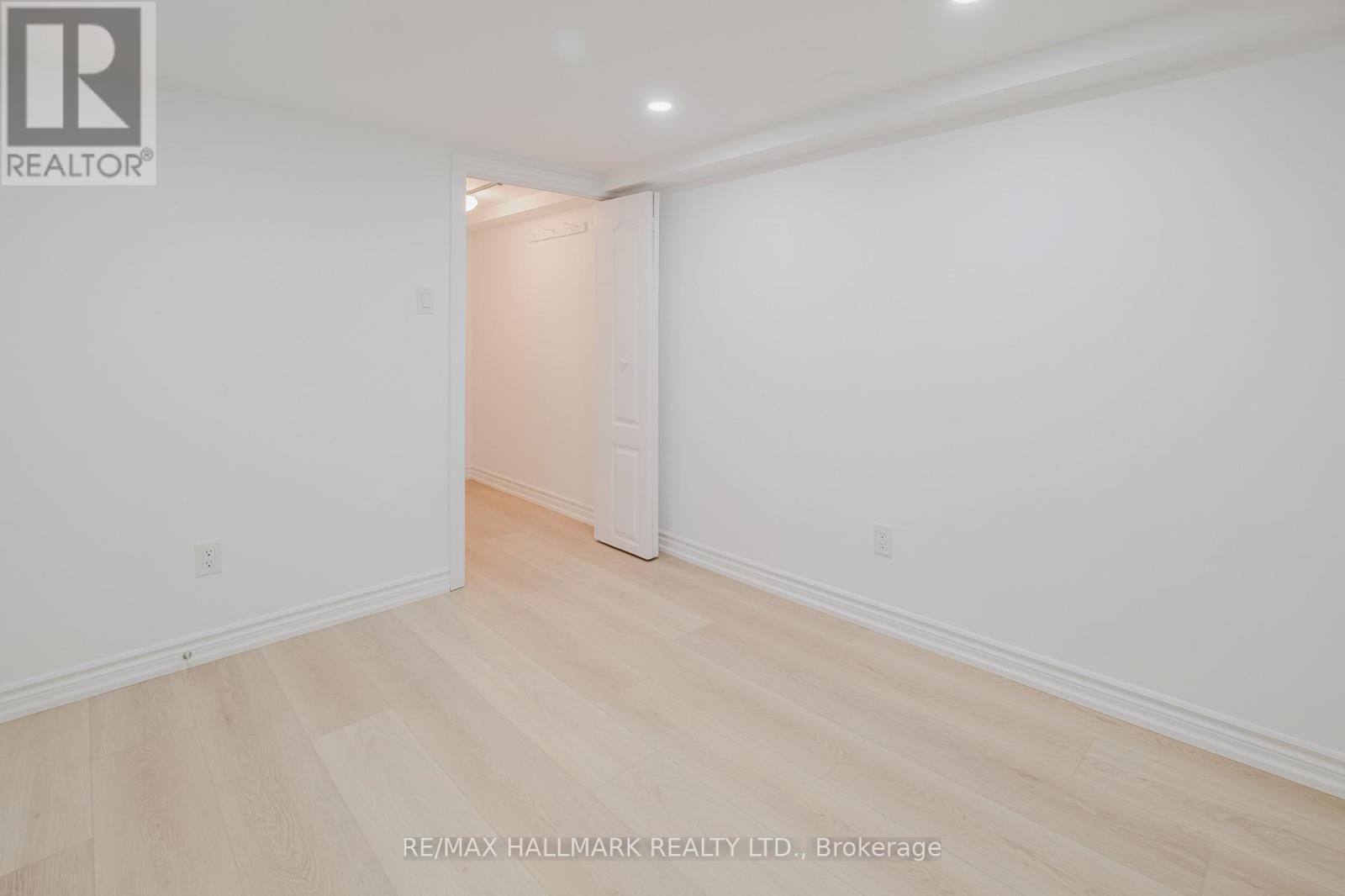 18 GLEN STEWART AVENUE - 26