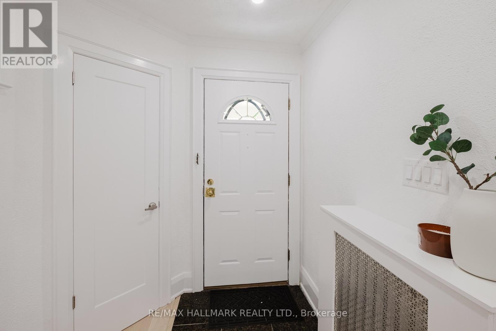 18 GLEN STEWART AVENUE - 3