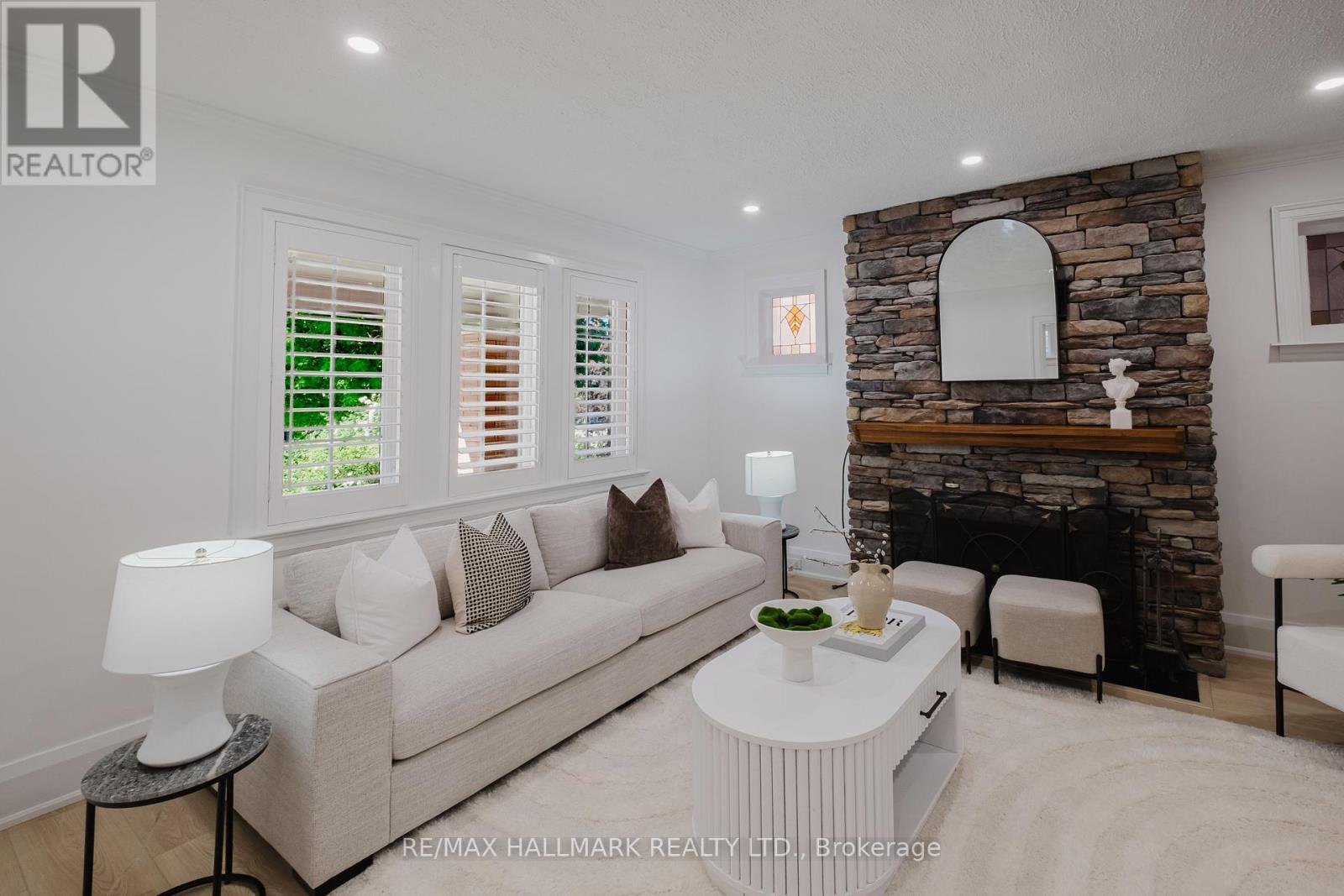 18 GLEN STEWART AVENUE - 4