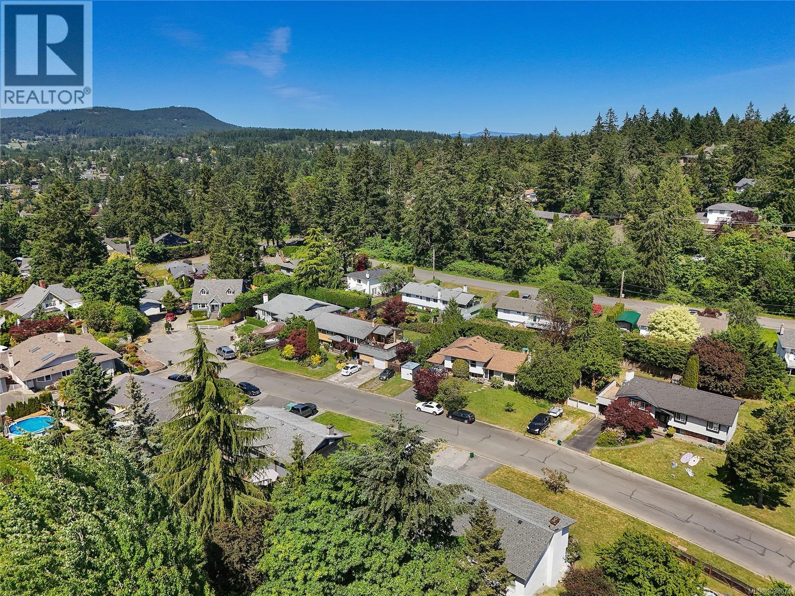 6773 WENDONNA Pl - 67