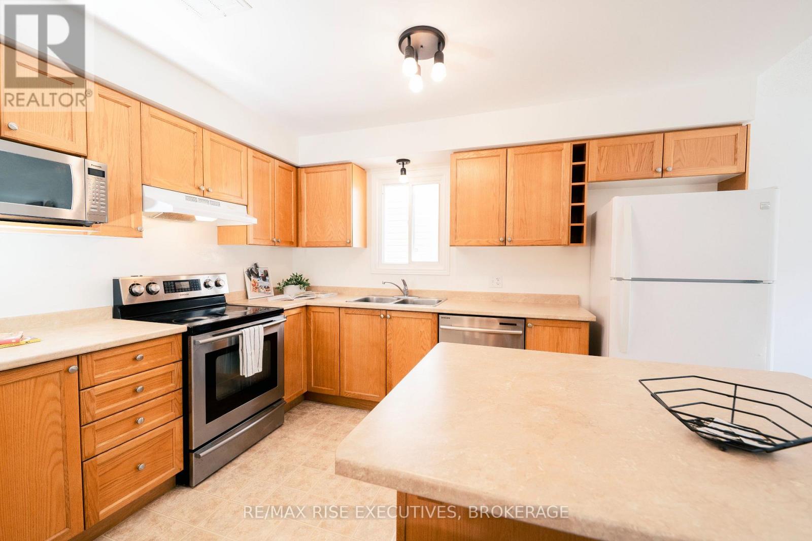 710 MARGARET WAY - 11