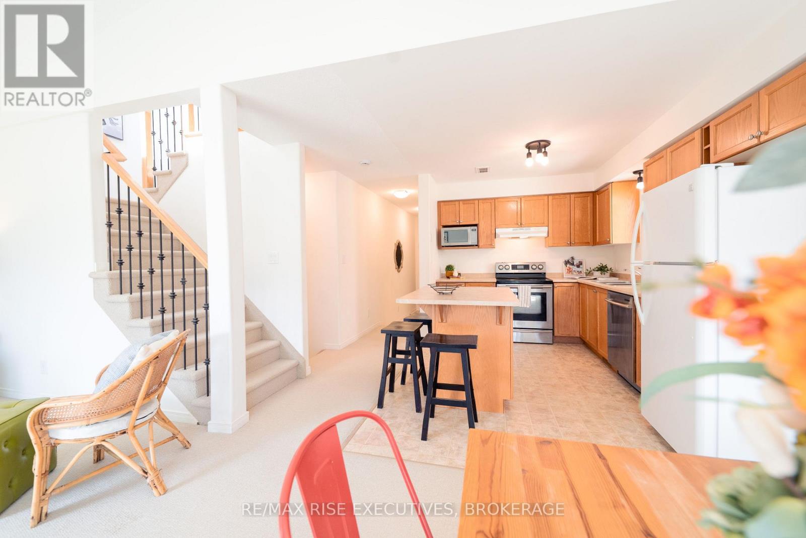 710 MARGARET WAY - 24
