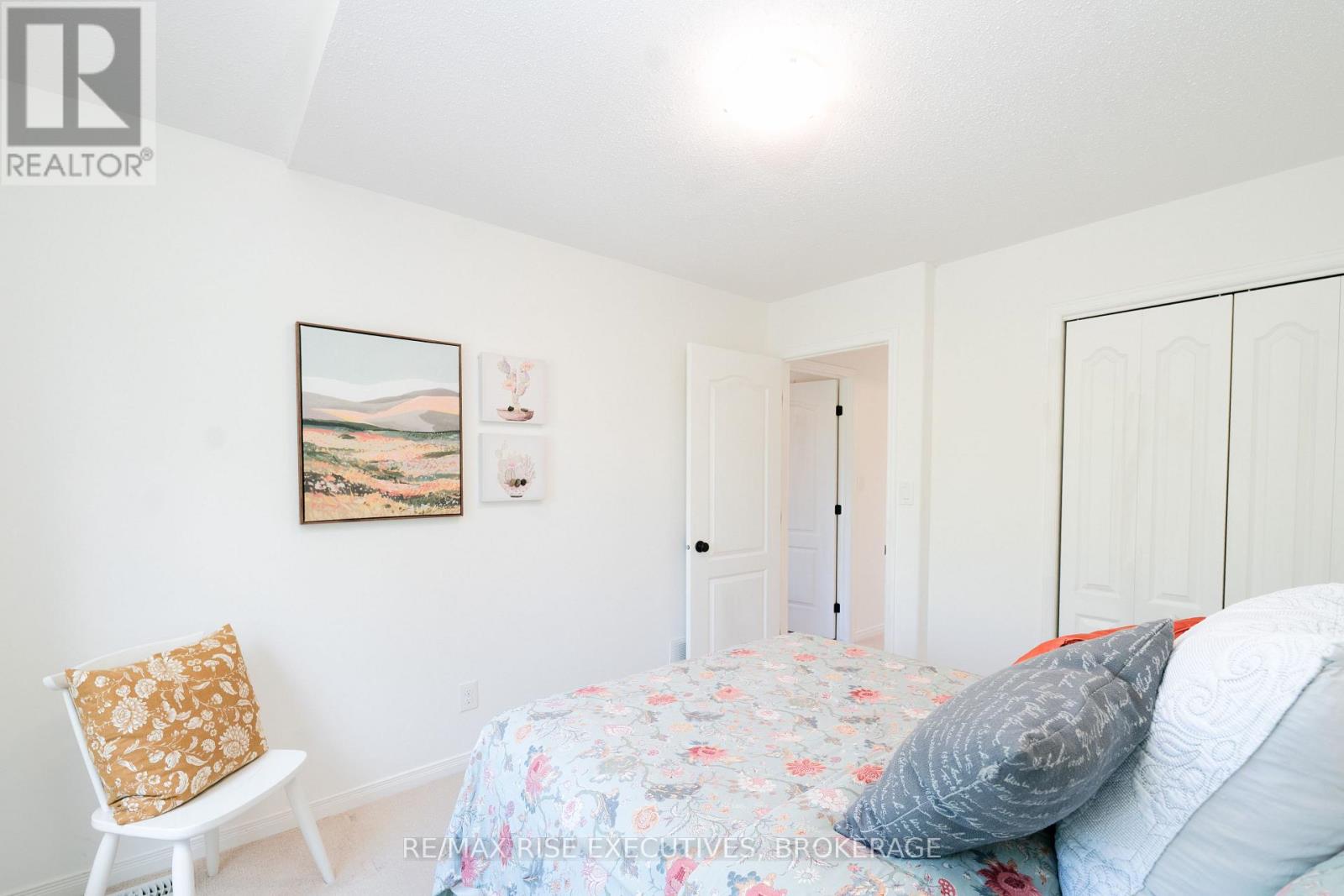 710 MARGARET WAY - 32