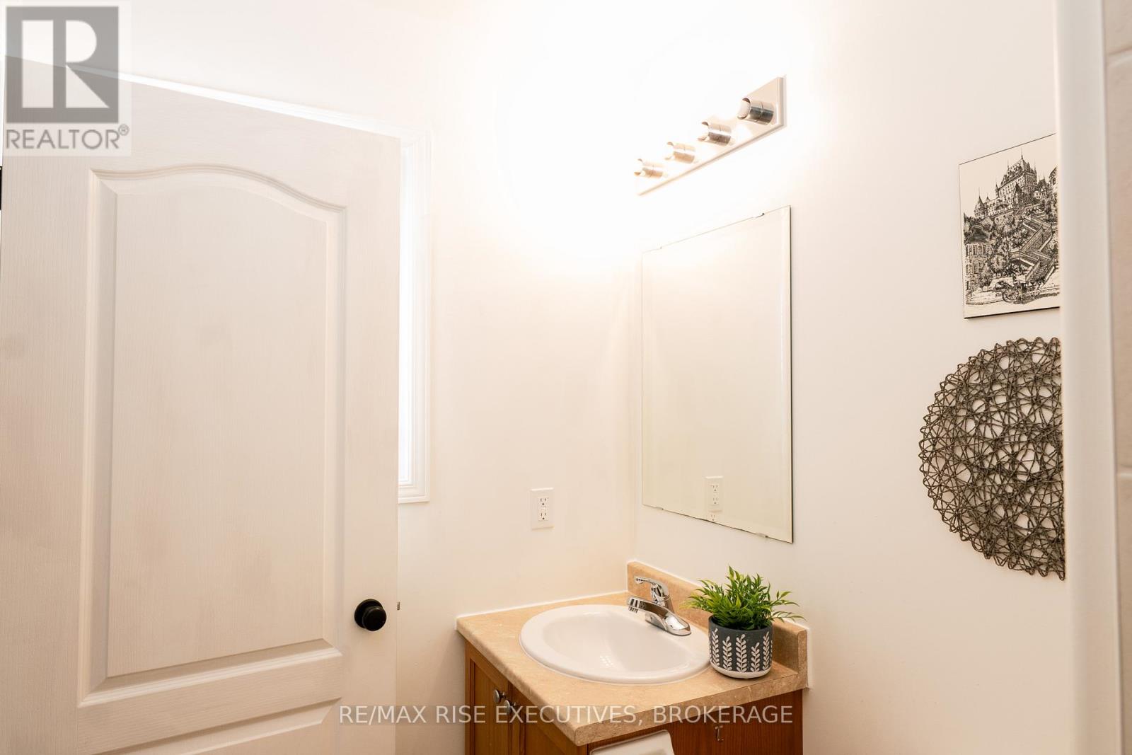 710 MARGARET WAY - 36