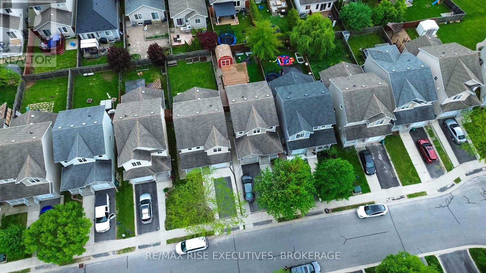 710 MARGARET WAY - 40