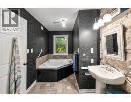 933 West Shore Road, Pelee Island, ON N0R1M0 Photo 23