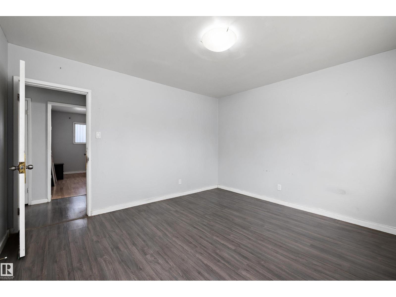 12303 115 AV NW - 19