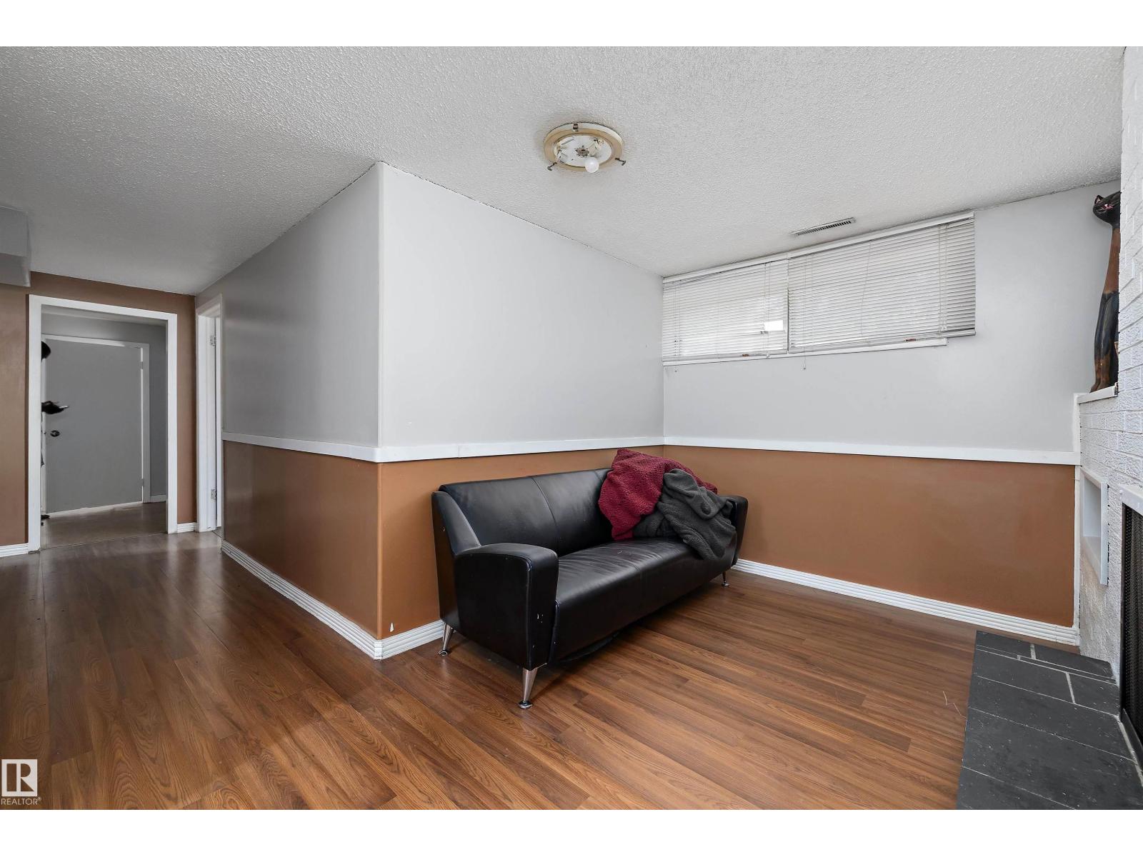 12303 115 AV NW - 27