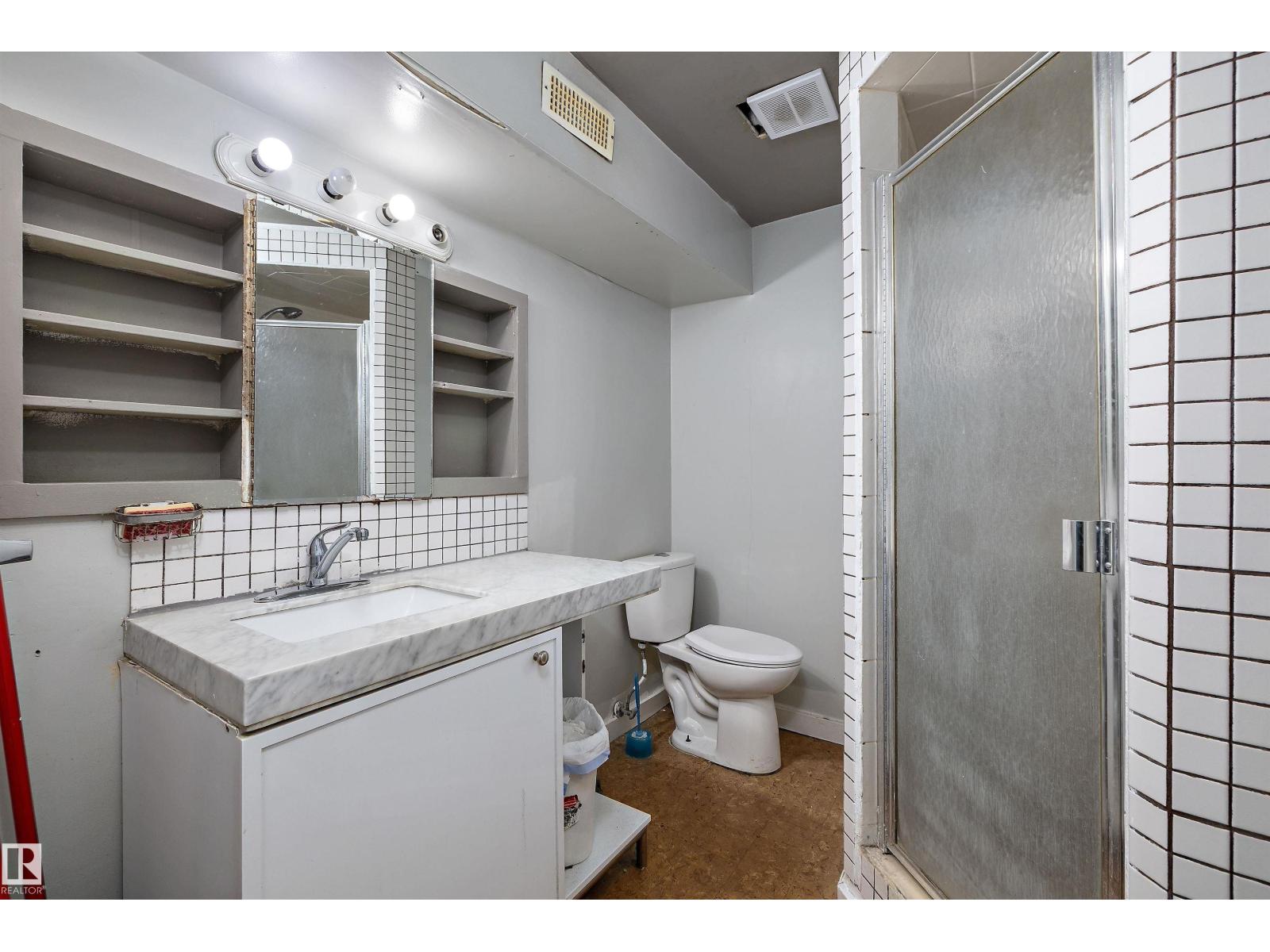 12303 115 AV NW - 33