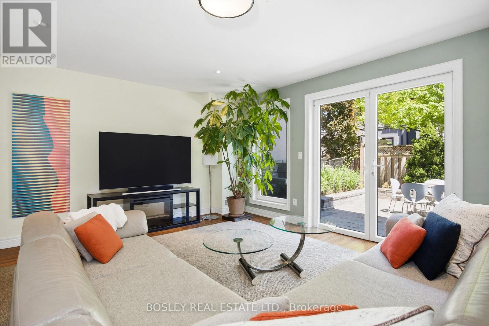 17 MATTHEW COURT - 22