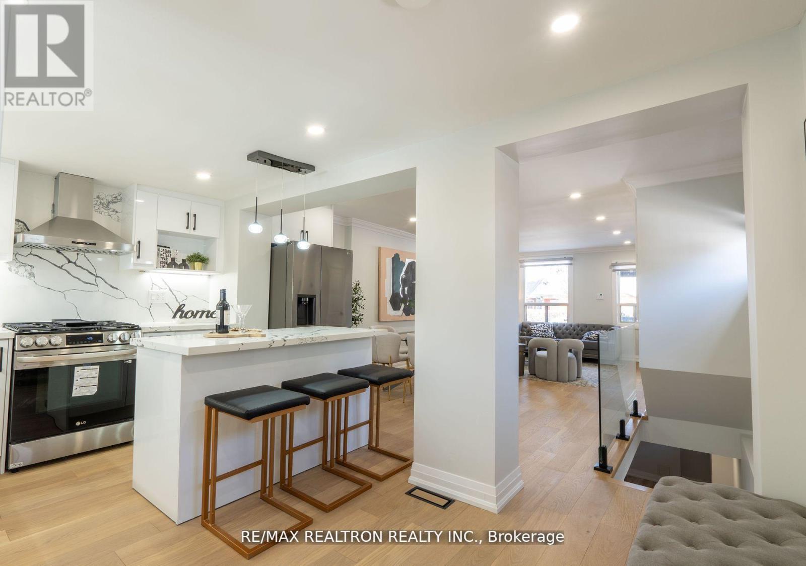 77 HATHERLEY ROAD - 10