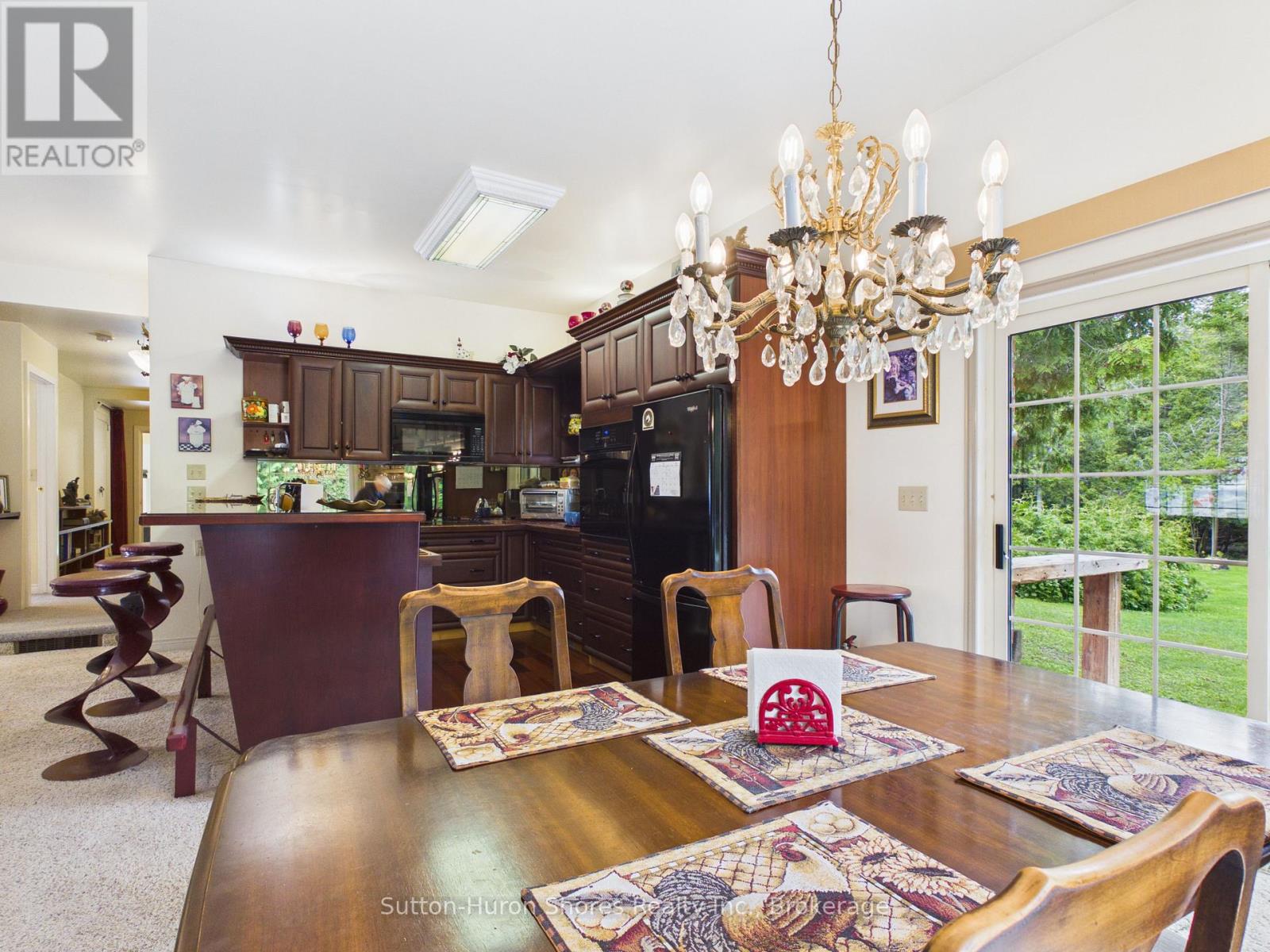 484 SUNSET DRIVE - 15