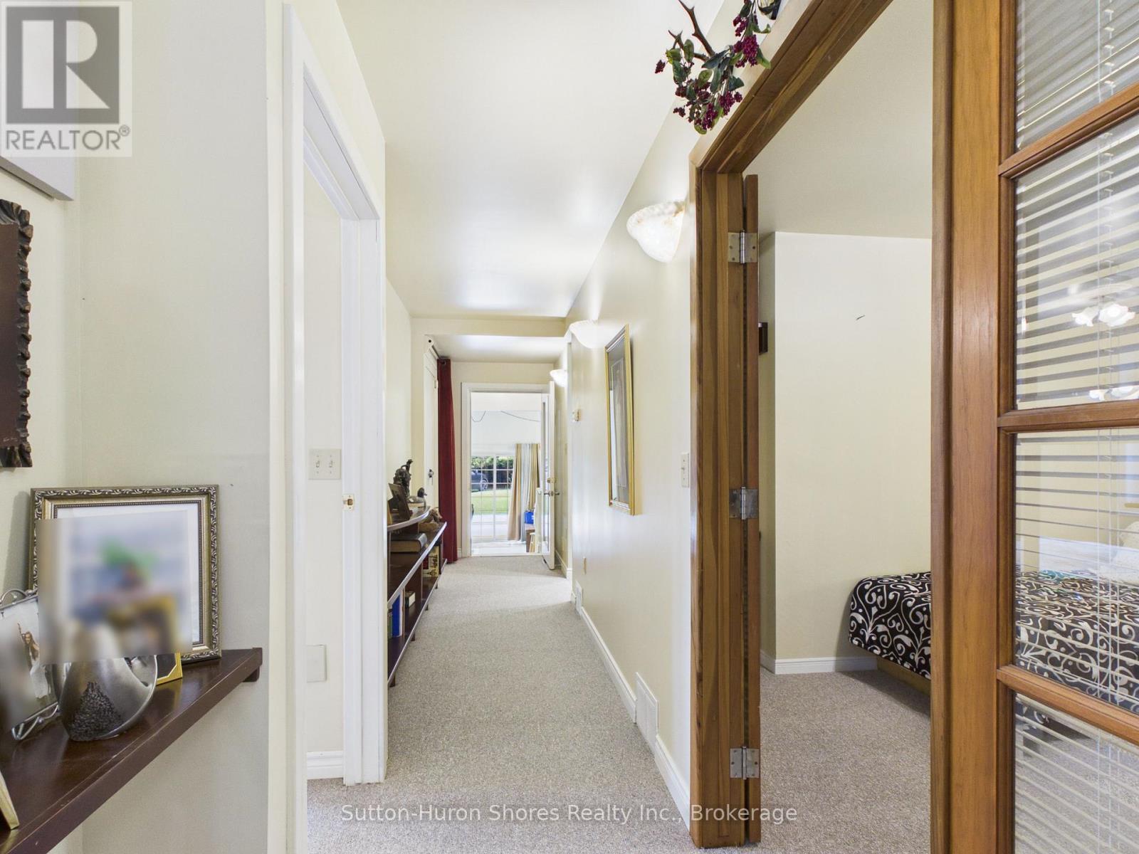 484 SUNSET DRIVE - 17