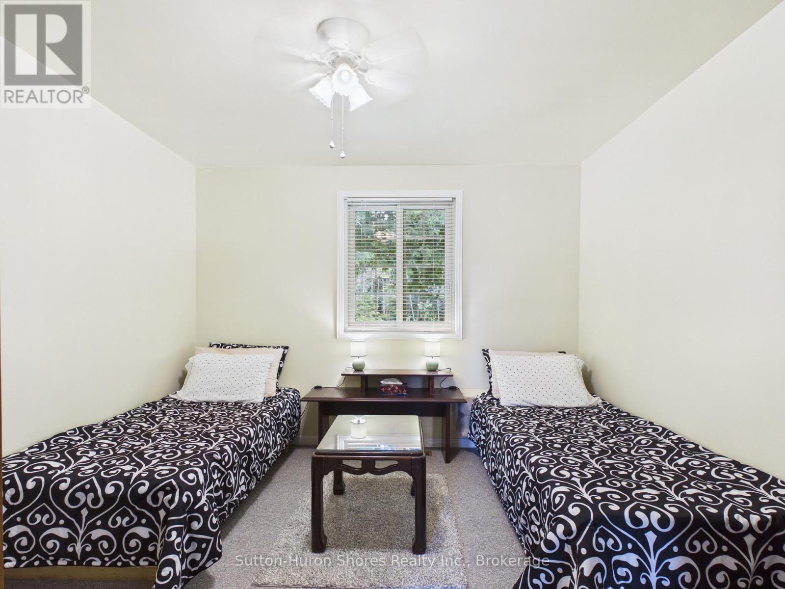 484 SUNSET DRIVE - 18