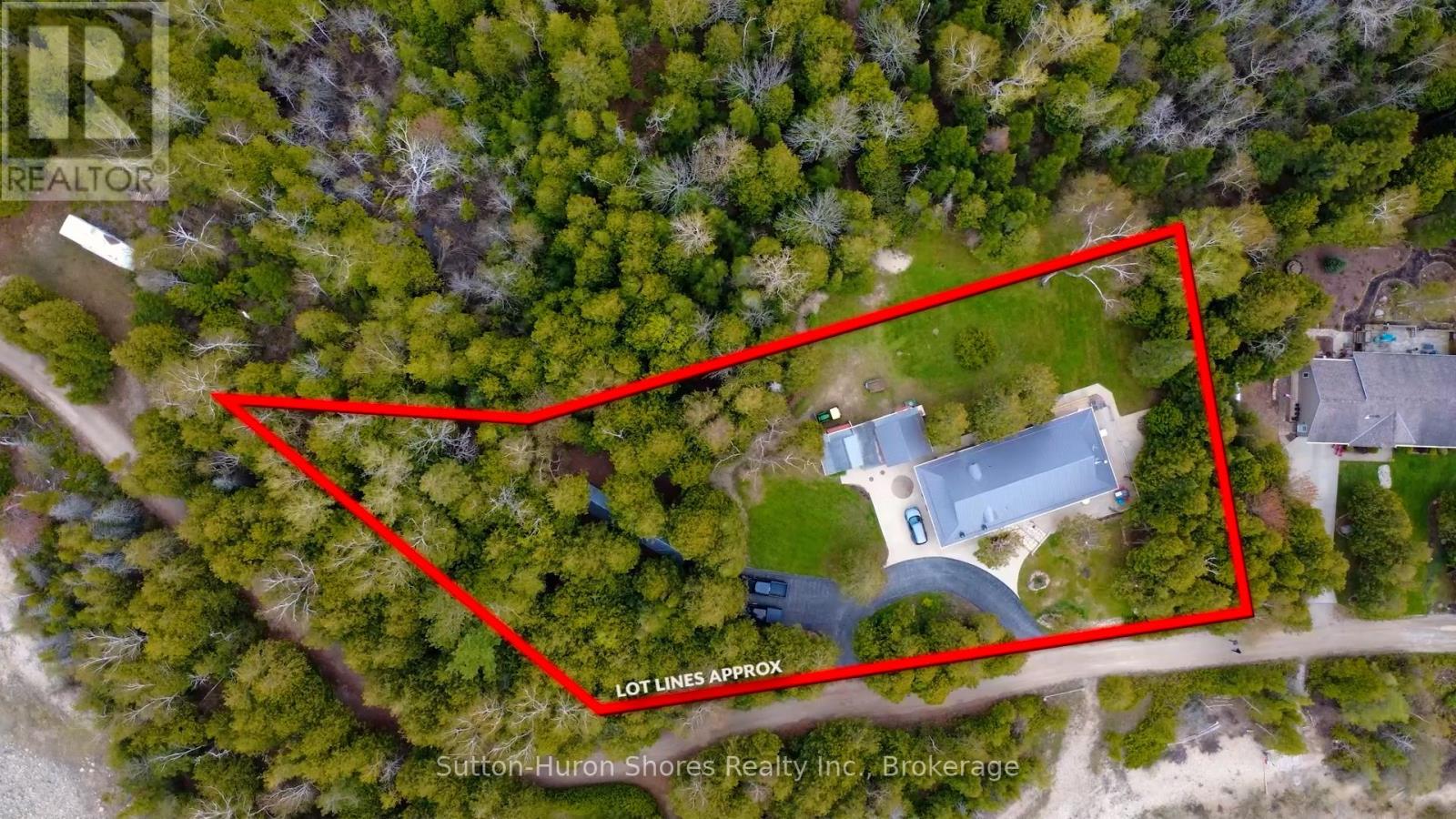 484 SUNSET DRIVE - 45