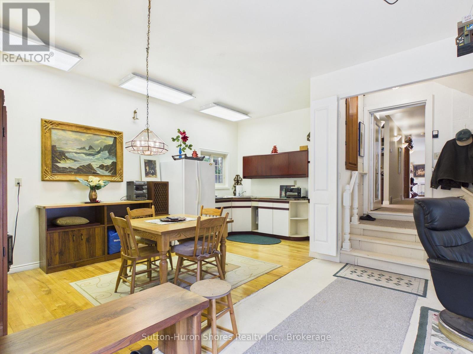 484 SUNSET DRIVE - 28