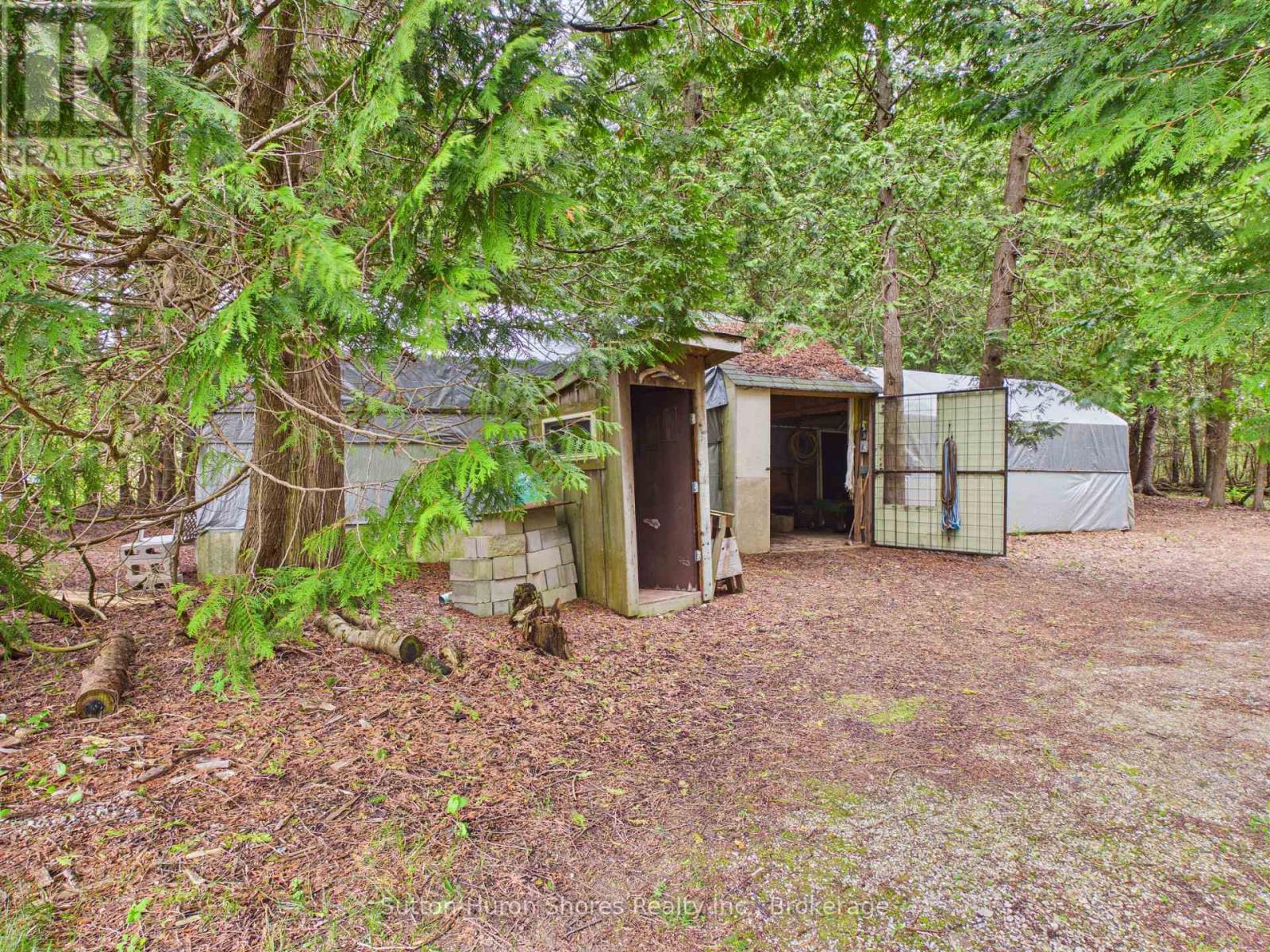 484 SUNSET DRIVE - 47