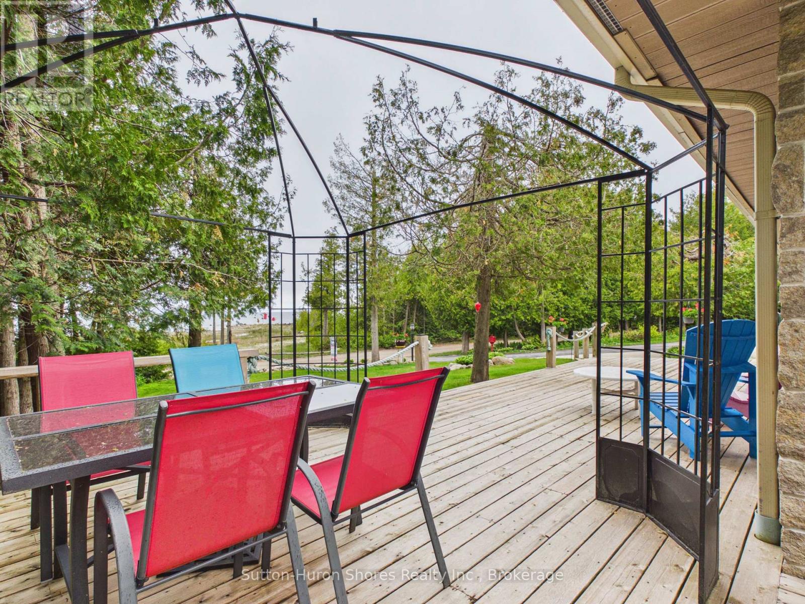 484 SUNSET DRIVE - 8
