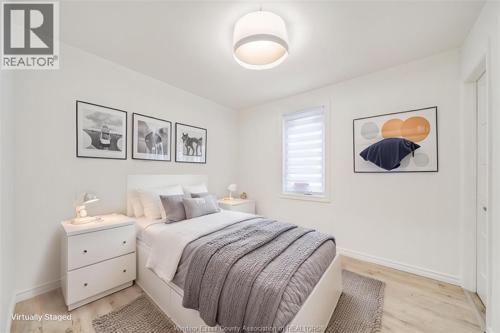 699 ALEXANDRINE STREET - 32