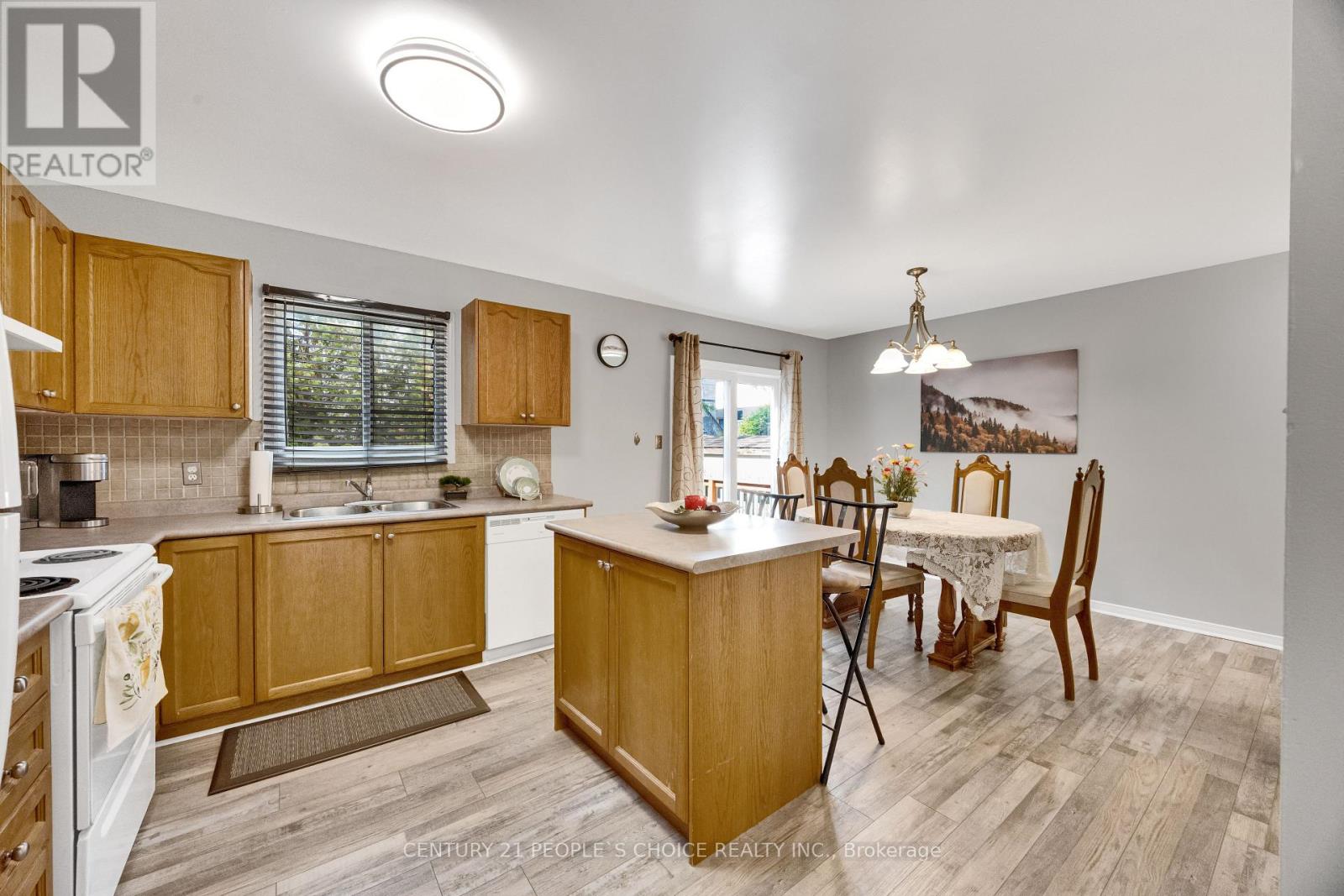 34 PHAIR CRESCENT - 14