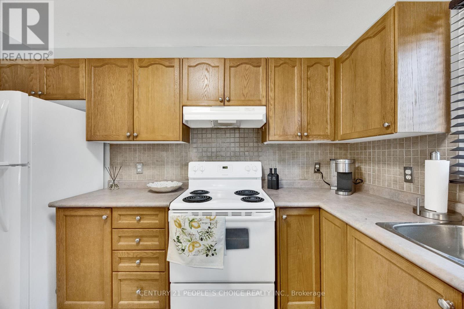 34 PHAIR CRESCENT - 17