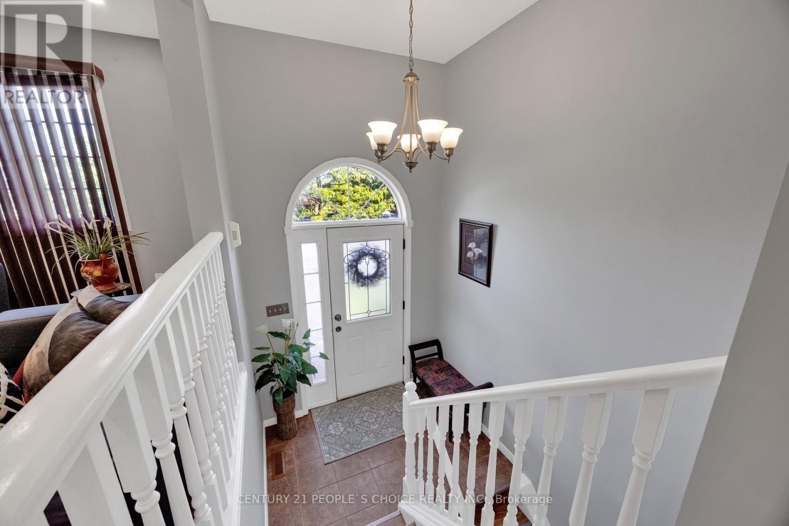 34 PHAIR CRESCENT - 6