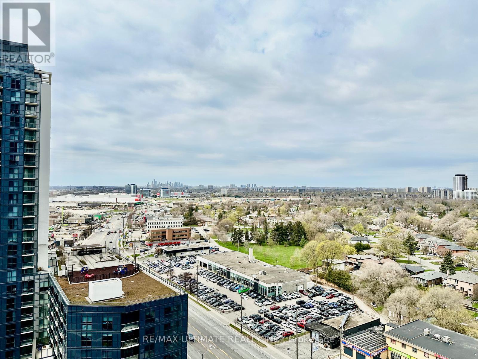 #1611 30 SAMUEL WOOD WAY - 2
