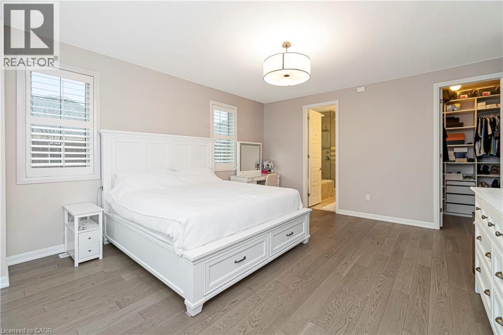 355 WISTERIA Way - 19